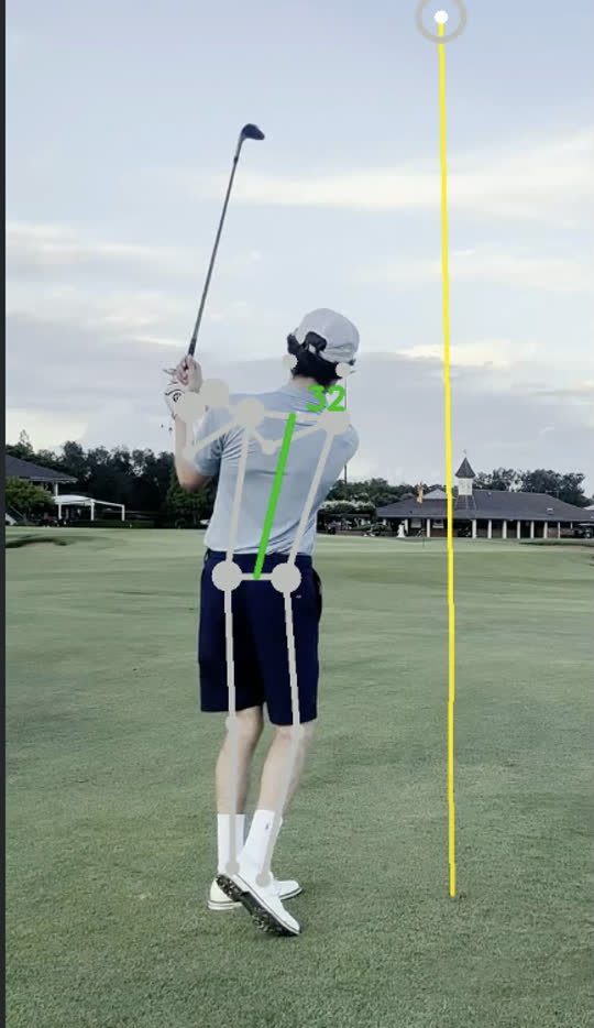 Clippar's AI detection tracking a golfer's swing pose and ball flight